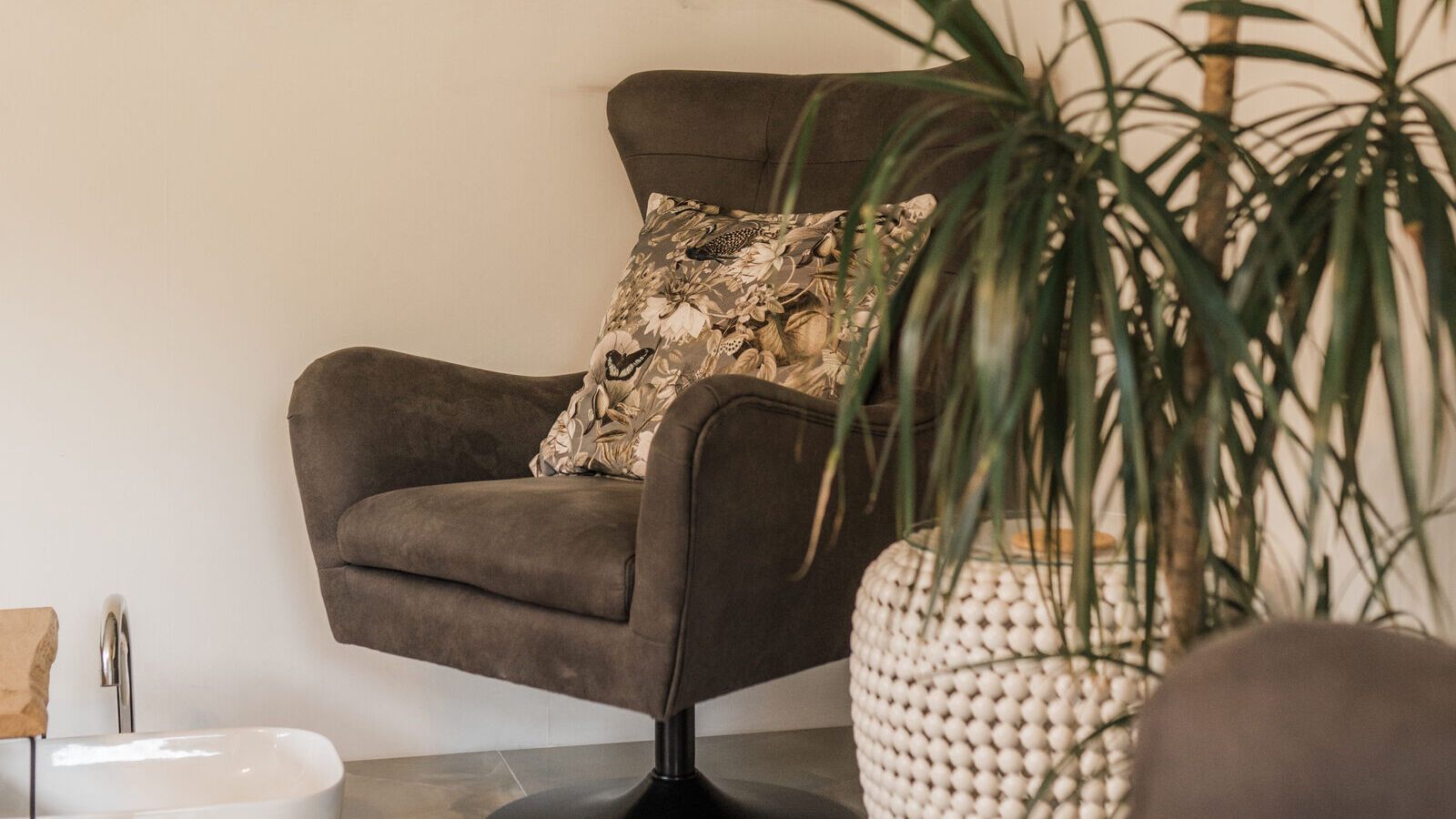 Hands & Feet Gallery Photo